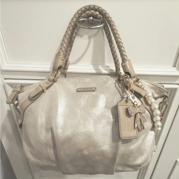 ✨🎀 Coach Madison Sophia Shimmery Champagne Gold Pleated Whipstitch Satchel Bag - Picture 1 of 17